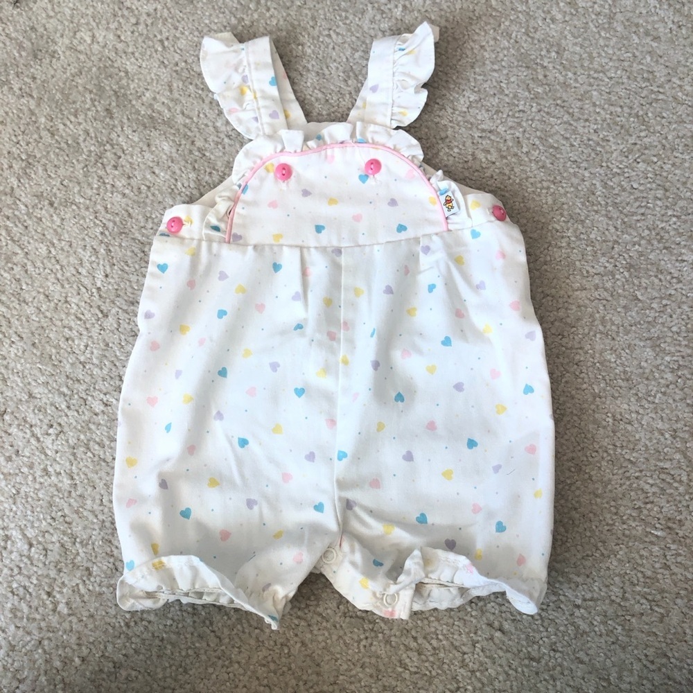 Vintage Winnie The Pooh Baby Romper Heart Print Made In USA Size M (28-32 Lbs)